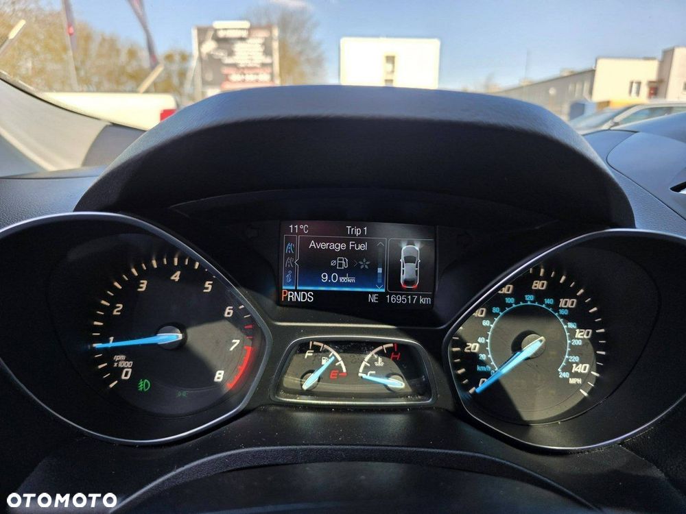 Ford Kuga - 11