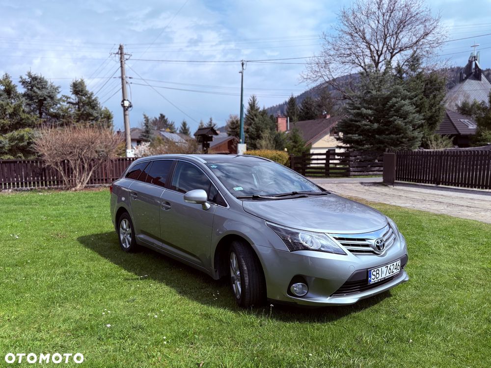 Toyota Avensis 2.0 D-4D Executive - 3