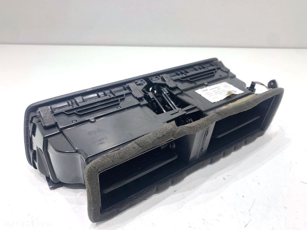 KRATKA NAWIEWU PRZÓD  VW PASSAT B7 (362) 2010 - 2015 2.0 TDI 103 kW [140 KM] olej napędowy 2010 - - 3