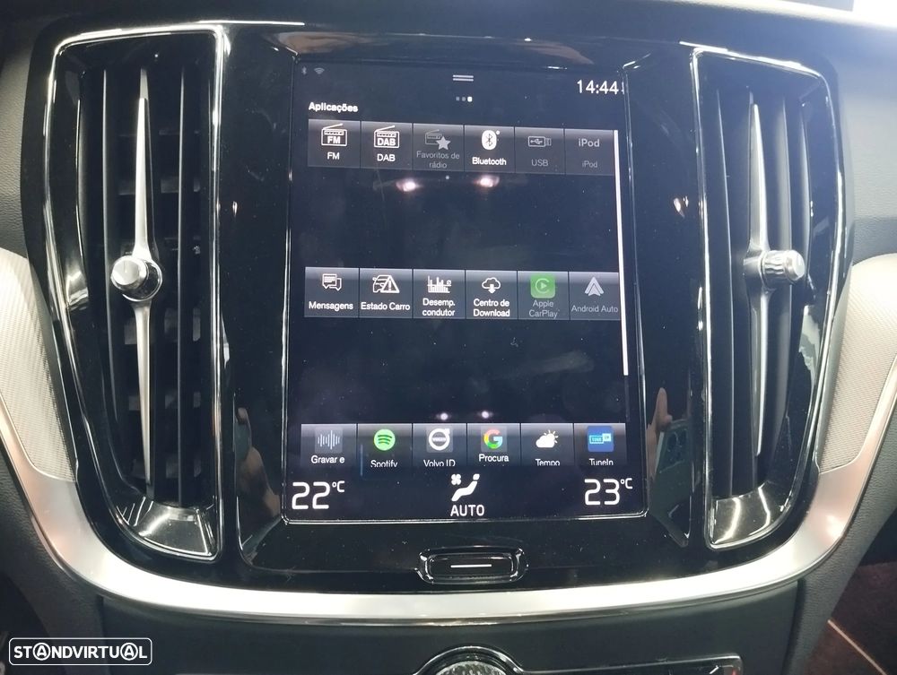 Volvo S60 2.0 T8 PHEV R-Design AWD - 28