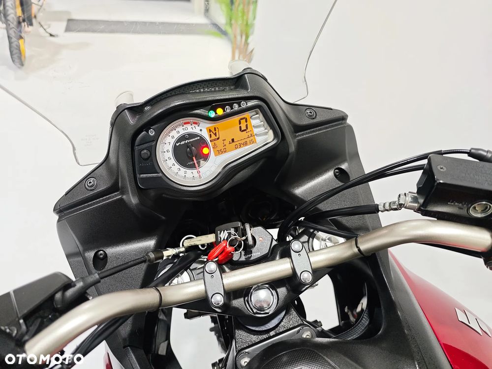 Suzuki V-STROM - 5