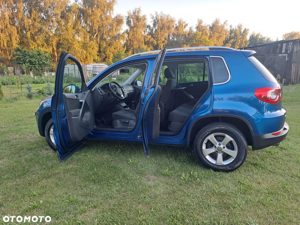 Volkswagen Tiguan - 38