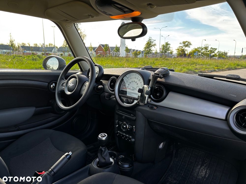 MINI ONE Standard - 7