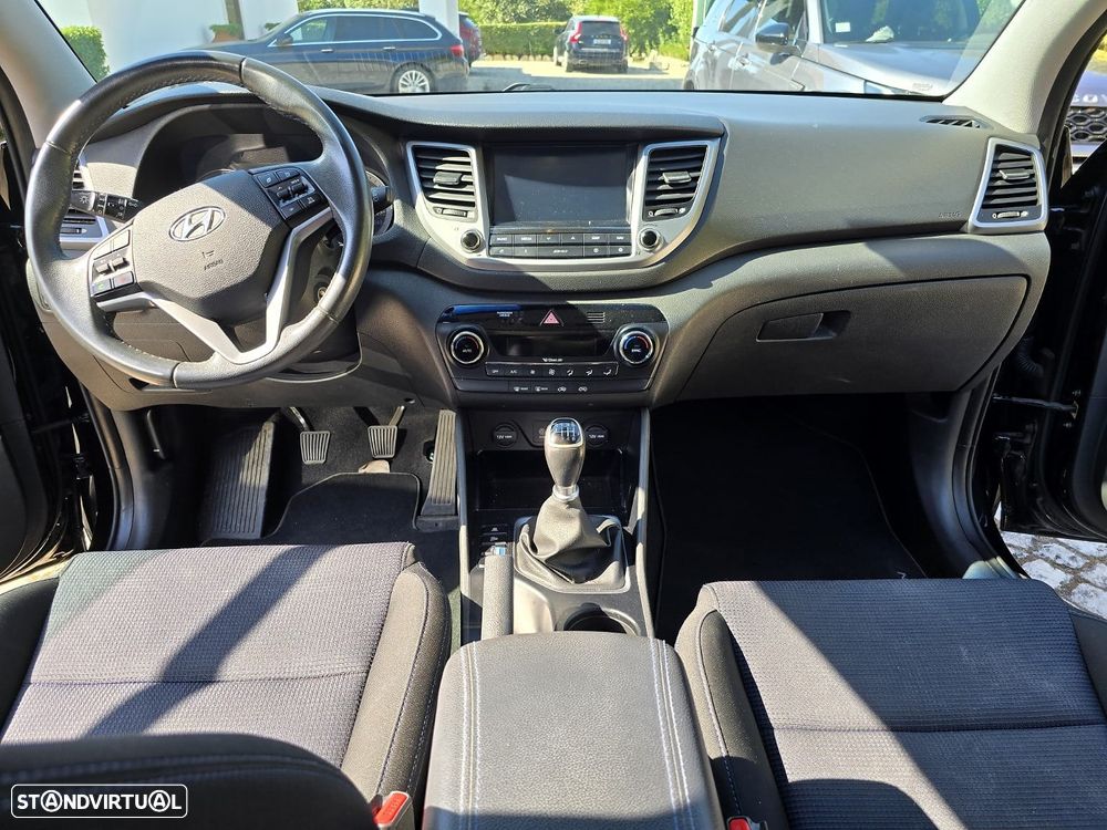 Hyundai Tucson 1.7 CRDi Executive - 9