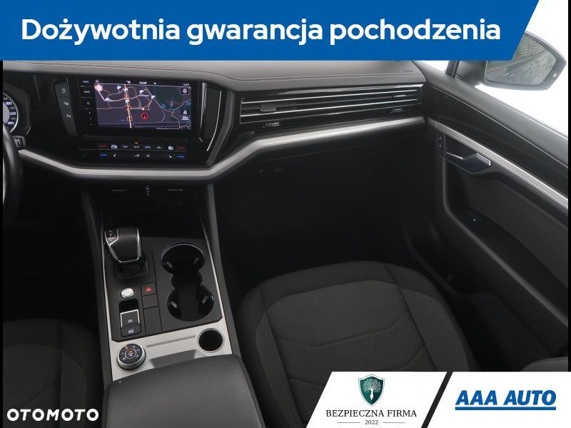 Volkswagen Touareg - 9