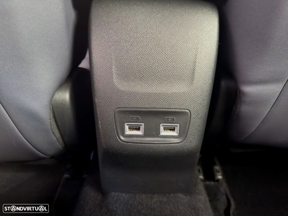 Peugeot 2008 1.2 PureTech Allure Pack — fotografia 23