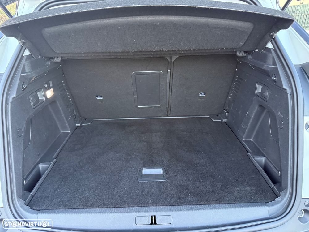 Peugeot 3008 PureTech 130 Stop & Start GPF EAT8 Crossway - 12