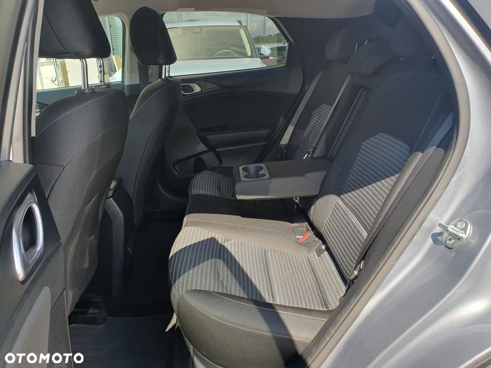 Kia XCeed 1.5 T-GDI M - 27