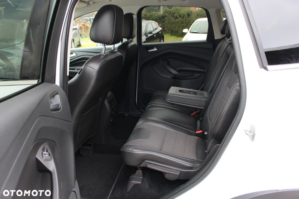 Ford Kuga 2.0 TDCi 4x4 Titanium - 19