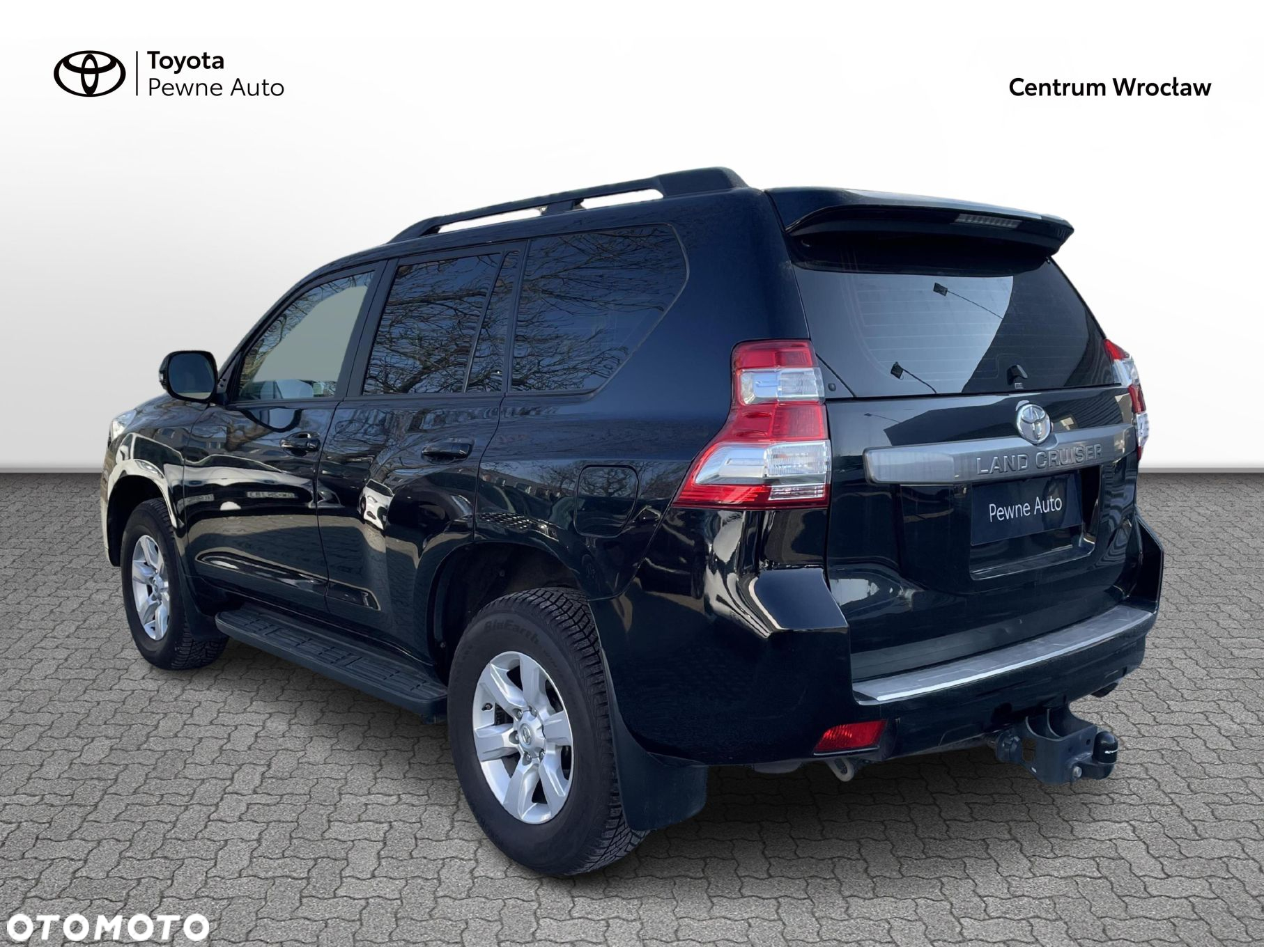 Toyota Land Cruiser - 3