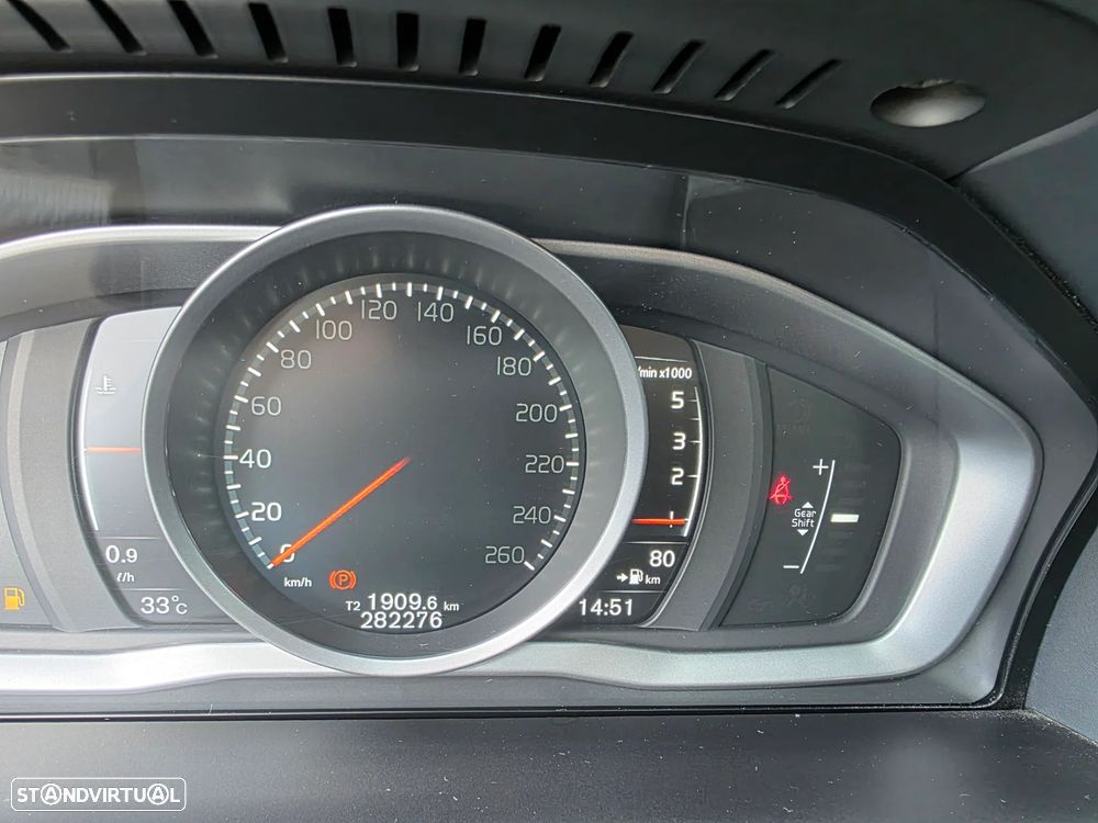 Volvo XC 60 D4 Ocean Race - 15