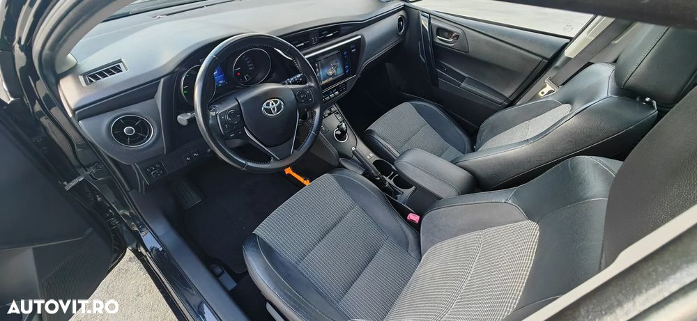 Toyota Auris - 5