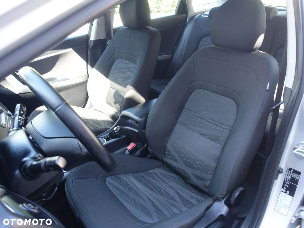 Kia Ceed 1.4 M - 8