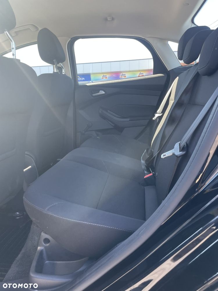 Ford Focus 1.6 Trend - 18