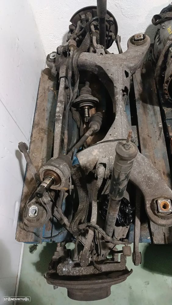 EIXO TRASEIRO COMPLETO MERCEDES CLASSE E W211 A2113506855 - 1