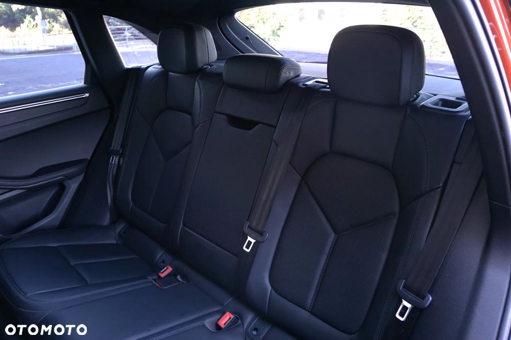Porsche Macan Standard - 28