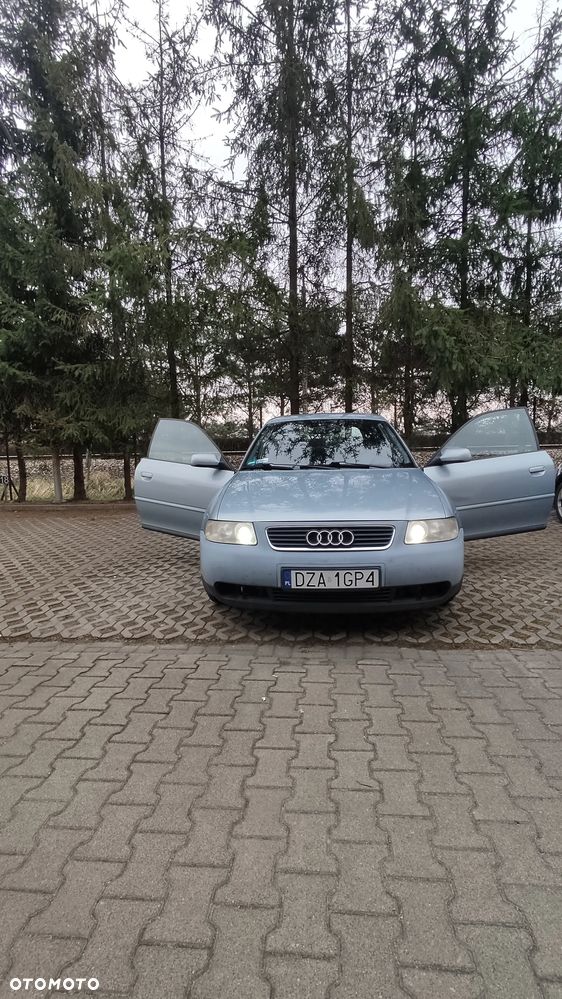 Audi A3 3-drzwiowe 1.6 Ambiente - 2