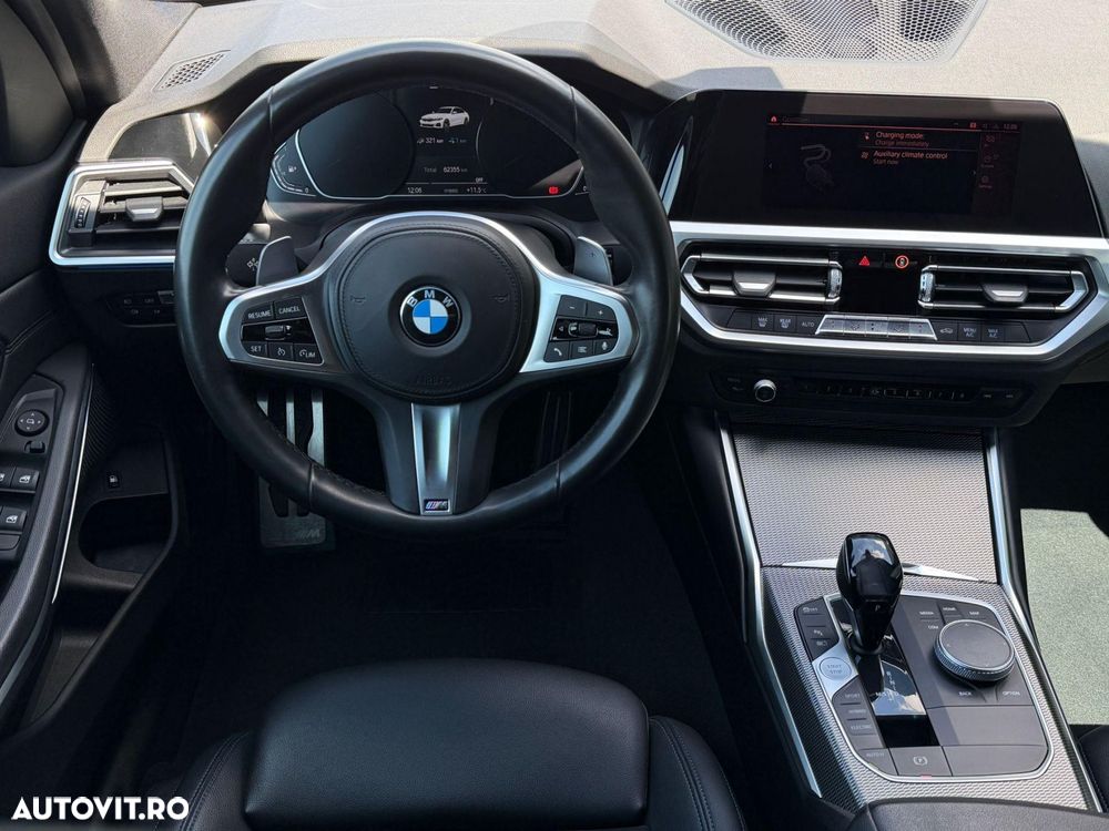 BMW Seria 3 330e iPerformance M Sport - 24