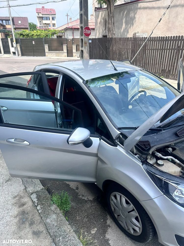 Ford Fiesta 1.5 TDCi Titanium - 4