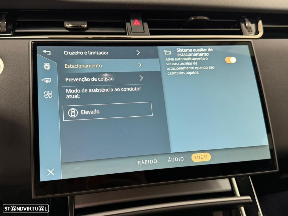 Land Rover Range Rover Evoque 1.5 P300e AWD Auto - 31