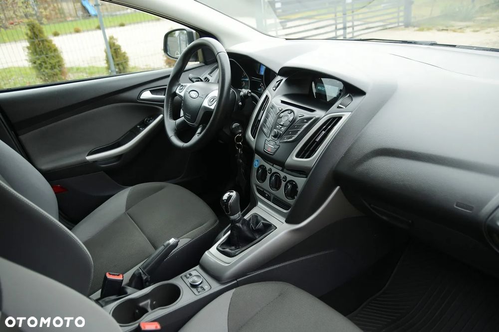 Ford Focus 1.6 Ti-VCT Titanium - 18