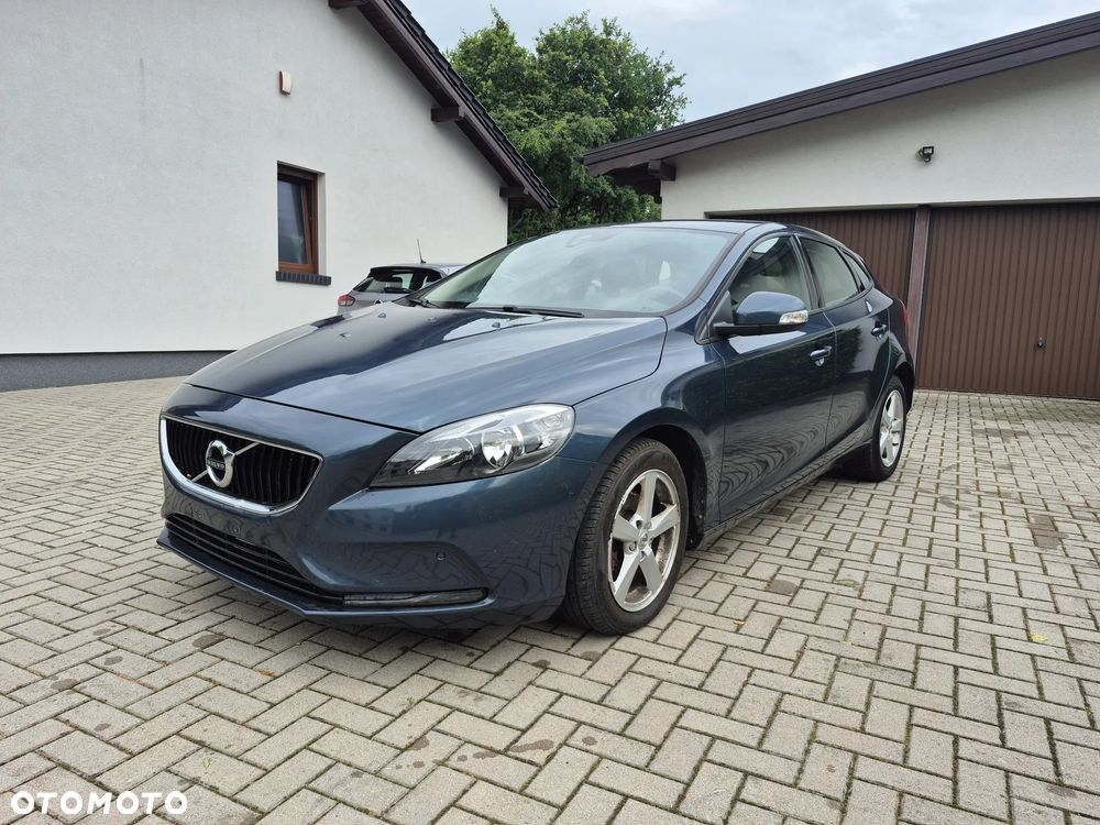 Volvo V40 - 1