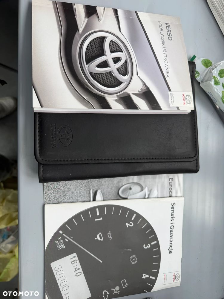 Toyota Verso 1.8 Premium 7os - 35