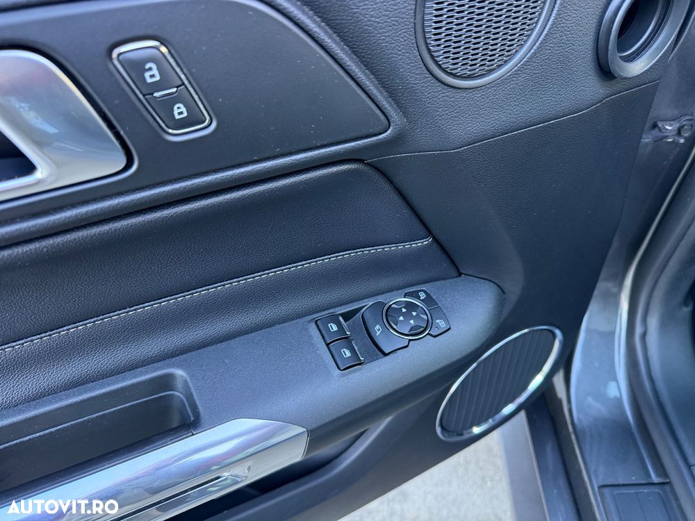 Ford Mustang 2.3 EcoBoost - 31