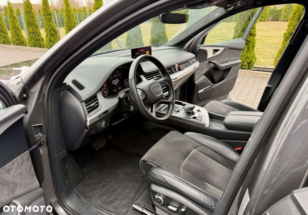 Audi Q7 - 19
