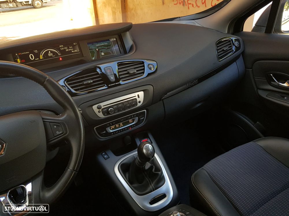 Renault Scénic 1.5 dCi Exclusive SS - 49