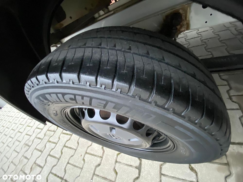 Volkswagen CRAFTER 2,0 TDI 136KM SKRZYNIOWY 350x215 KLIMATYZACJA - 26