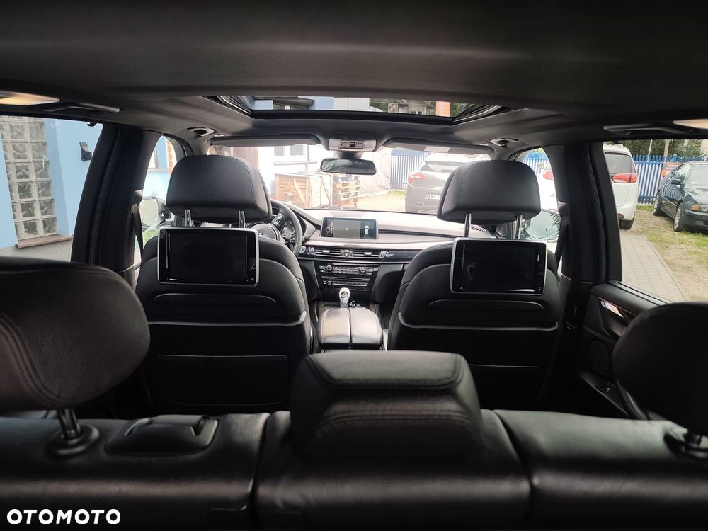 BMW X5 xDrive40d - 14