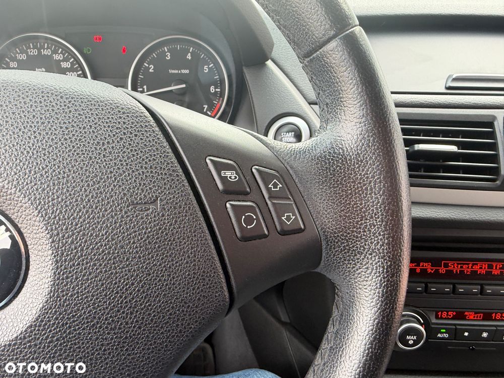 BMW X1 sDrive18i - 28