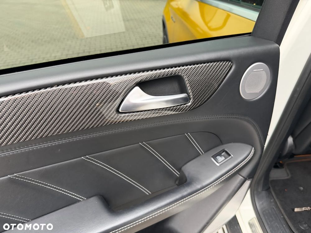 Mercedes-Benz GLE - 26