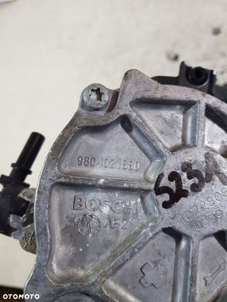 pompa vacum 9804021880 peugeot citroen 1.5hdi - 16