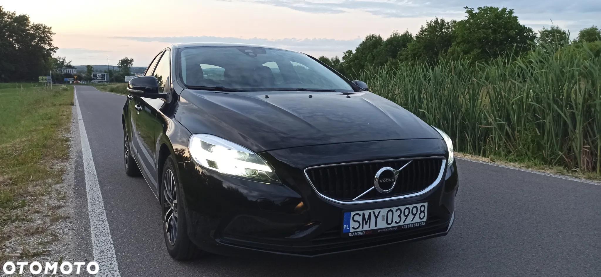 Volvo V40 D2 Drive-E Momentum - 12