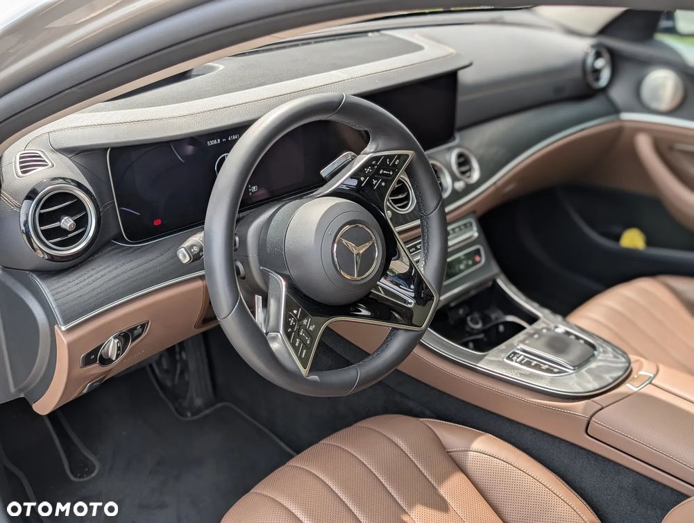 Mercedes-Benz Klasa E 400 d 4-Matic Exclusive - 12