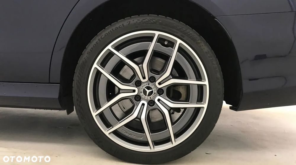 Mercedes-Benz Klasa E - 19