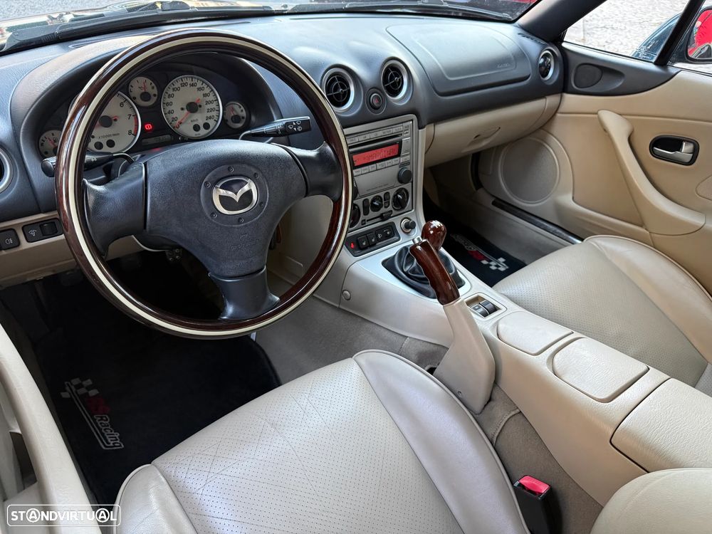Mazda MX-5 1.6i 16V - 10