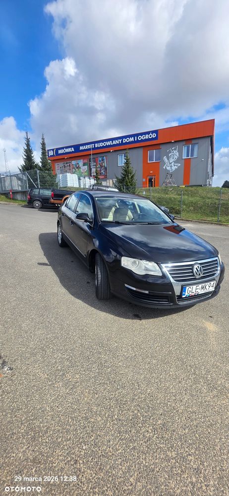 Volkswagen Passat - 5