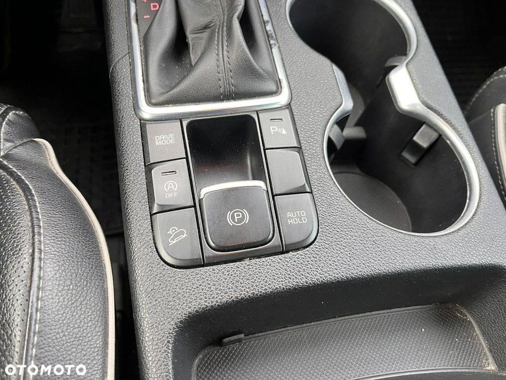 Kia Sportage - 14