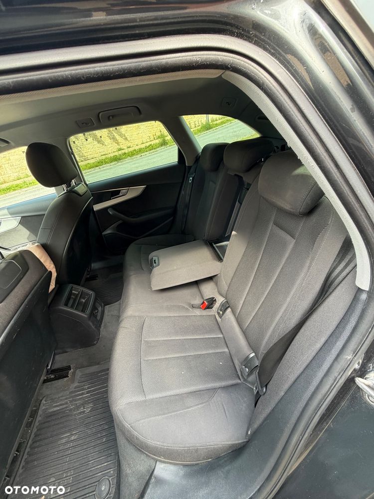 Audi A4 Avant 2.0 TDI - 13