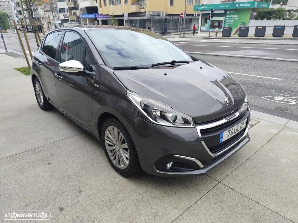 Peugeot 208 1.2 PureTech Style - 11