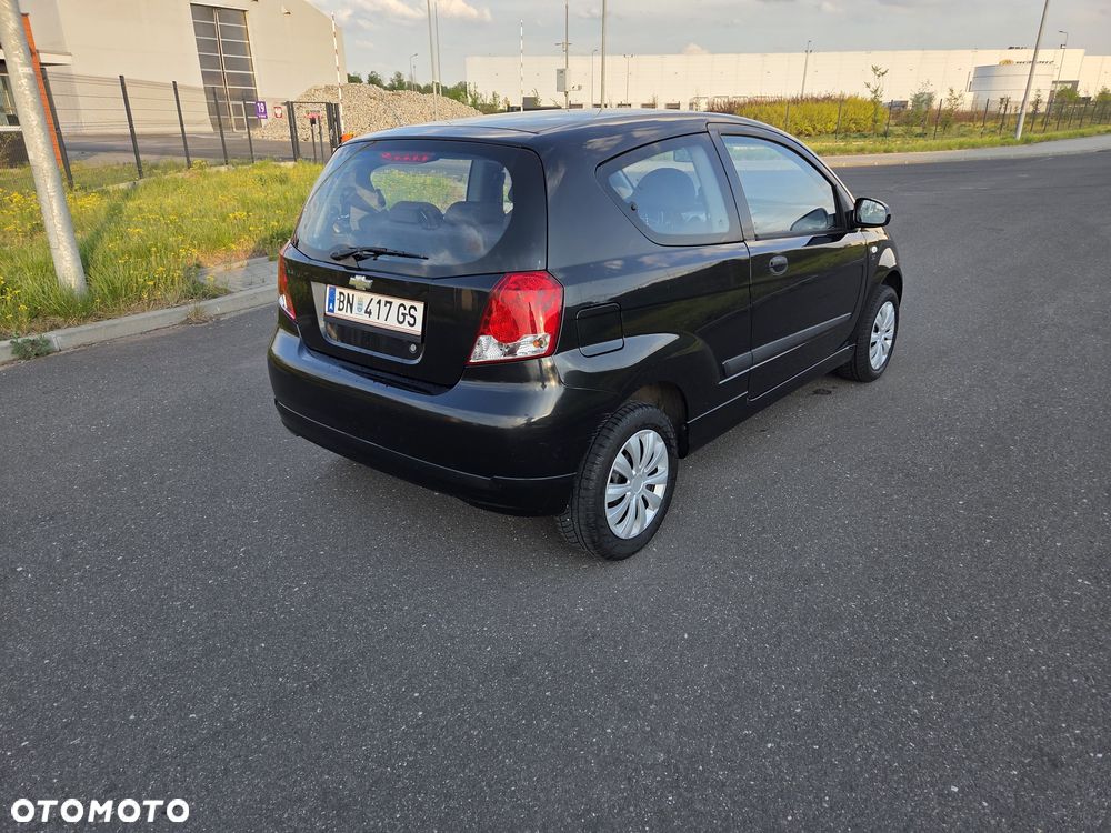 Chevrolet Aveo - 4