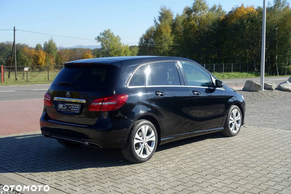 Mercedes-Benz B-Class 2015 photo 5