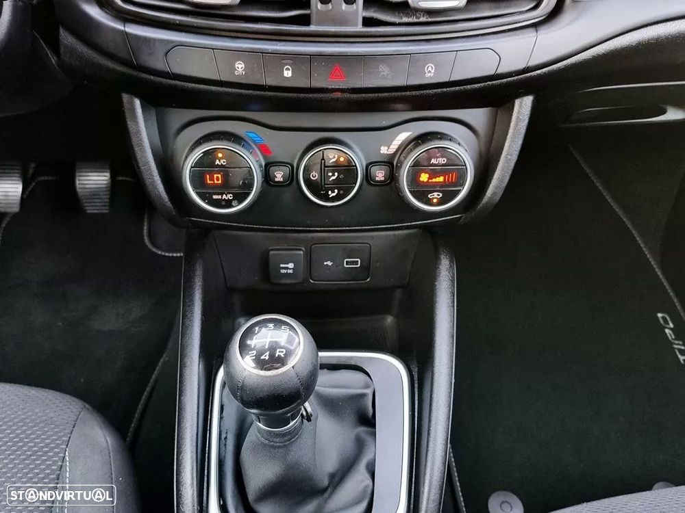 Fiat Tipo Station Wagon 1.3 M-Jet Lounge Tech - 14