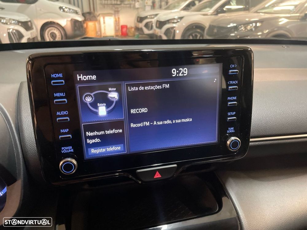 Toyota Yaris Cross 1.5 HDF Comfort Plus - 14