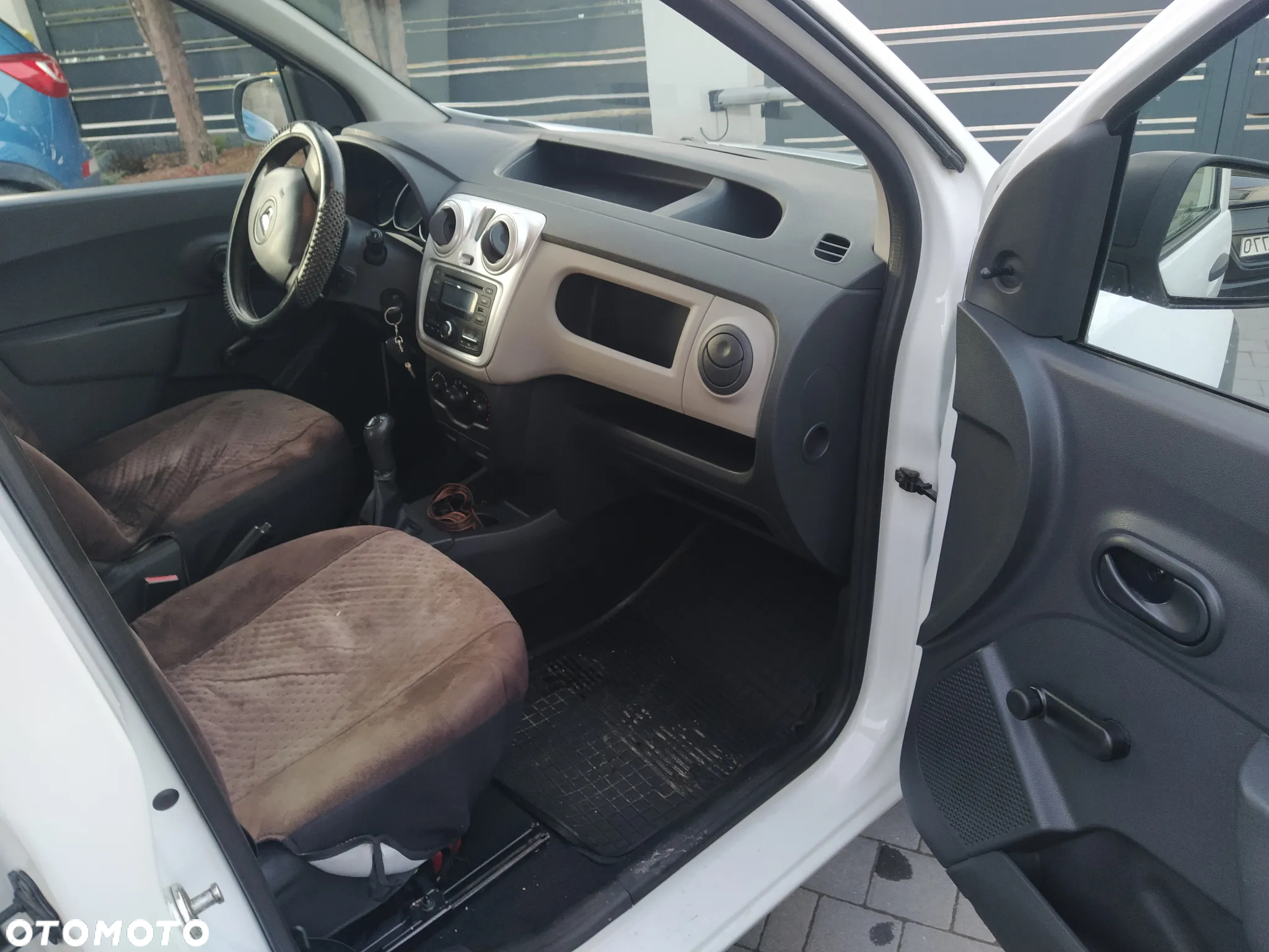 Dacia Dokker - 8