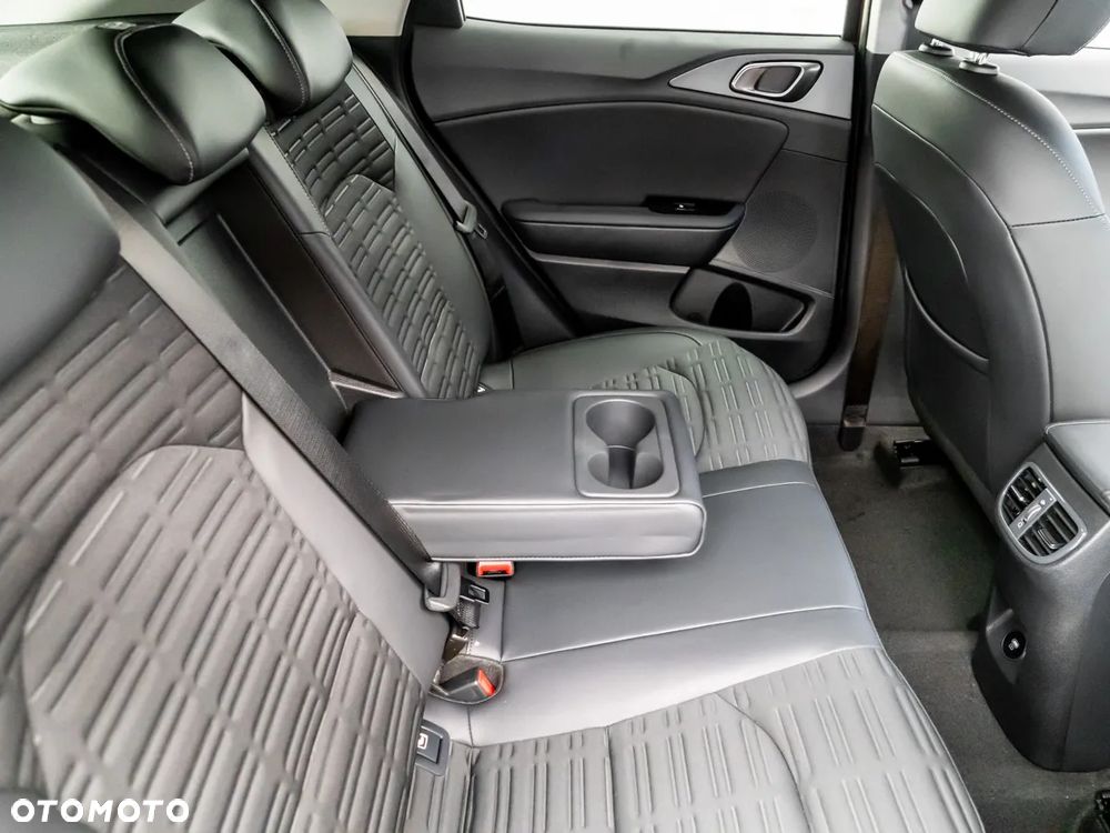 Kia XCeed 1.6 T-GDI L DCT - 17