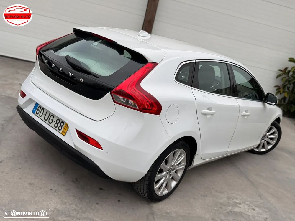 Volvo V40 D2 Momentum - 5